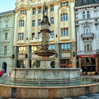 Fanatana Roland, Bratislava