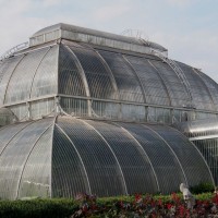 Vara la Kew Gardens