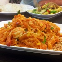 Shrimp Pad Thai @ Papaya restaurant